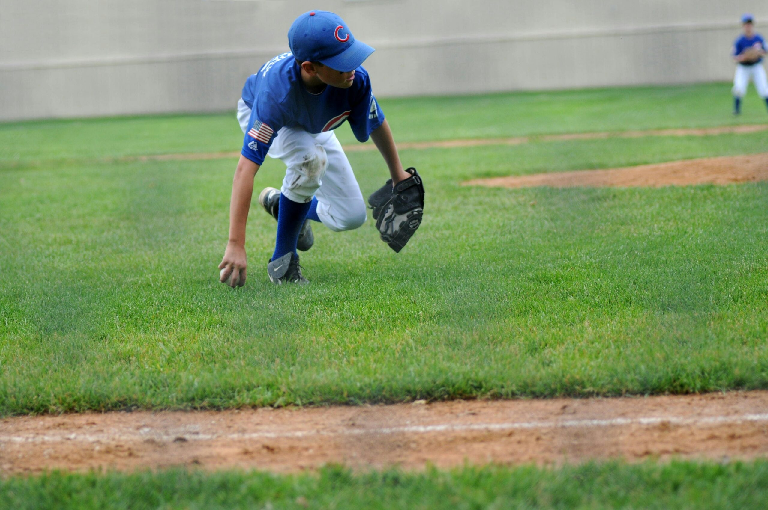 少年野球の試合が子供たちに与える全人的な成長のメリット